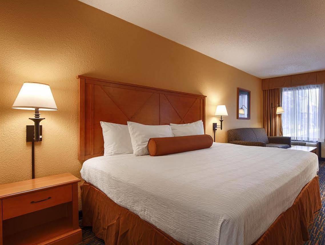 Best Western Dulles Airport Inn Стерлінґ Екстер'єр фото